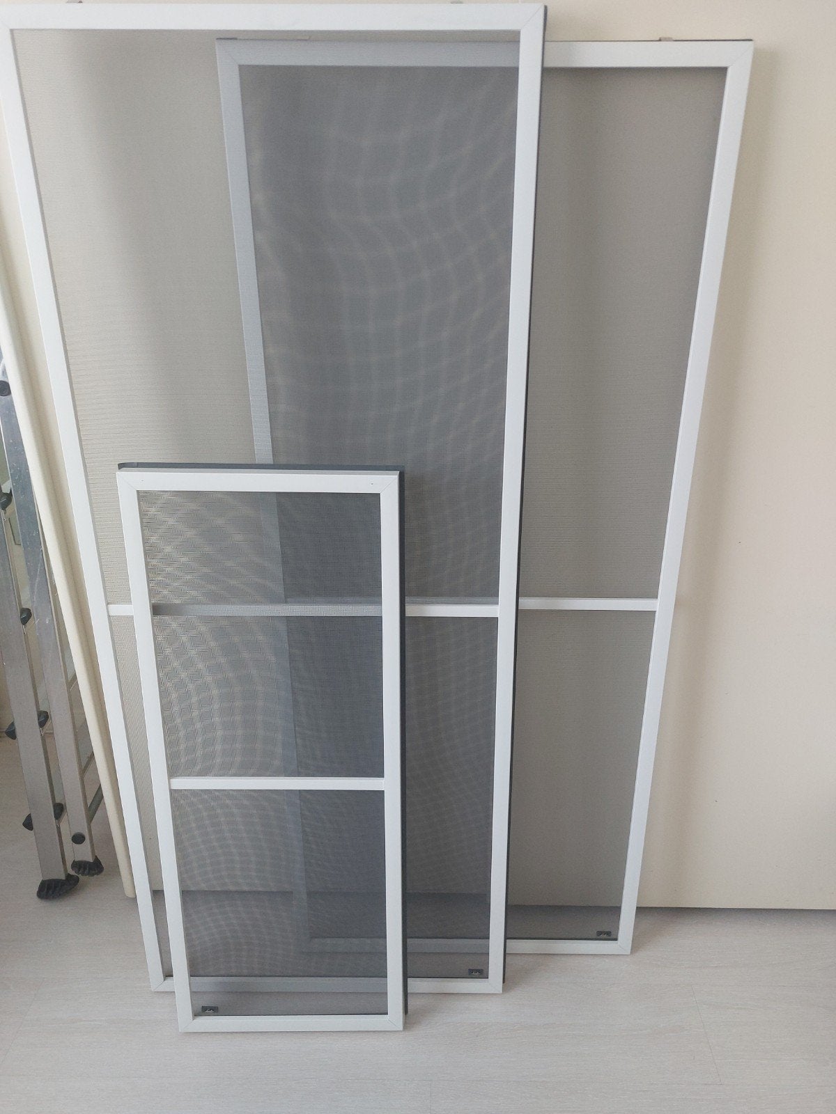 Inzethorren Luxaflex 1 jaar oud, Ophalen, Minder dan 200 cm