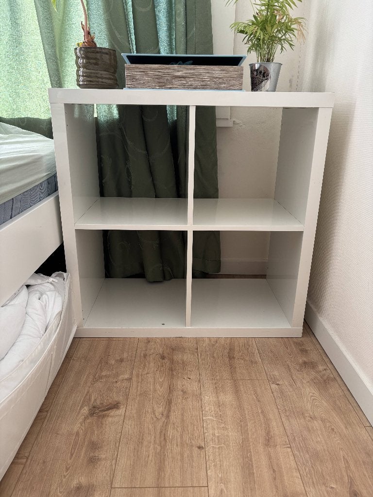 IKEA KALLAX 2x2 – 4 vakken (wit), Huis en Inrichting, Kasten | Vitrinekasten, Ophalen, Met plank(en), Gebruikt, Scandinavisch