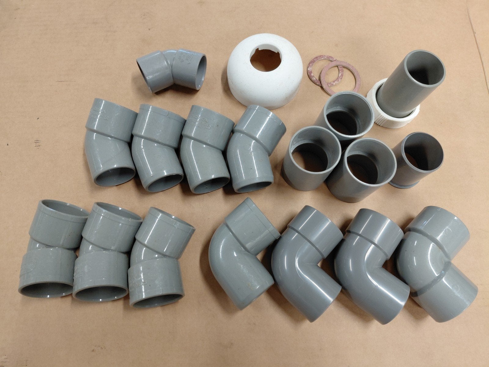 Partij PVC 40 mm bochten en koppelstukken, Doe-het-zelf en Verbouw, Bochten, Pvc, Nieuw, Minder dan 2 meter
