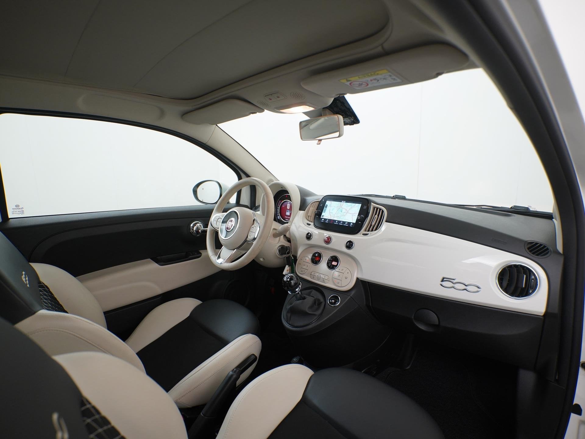 Fiat 500C 1.0 Hybrid Dolcevita | Navigatie | Apple/Android C, Voorwielaandrijving, 12 maanden, Stof, 4 stoelen