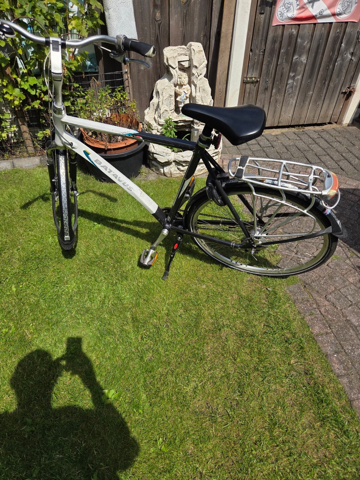 Batavus fiets met 8 versnellingen en bagagedrager, Ophalen, Velgrem, Versnellingen, Batavus