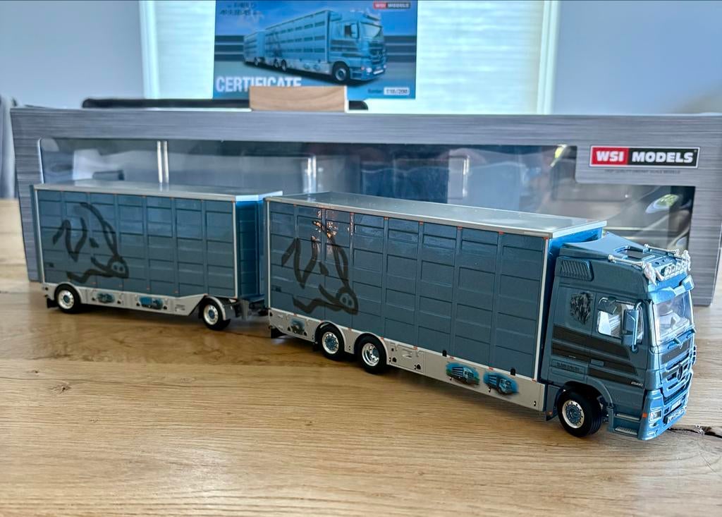 WSI 1:50 Mercedes Benz MP3 LH Giga Space Pablo Arribas combi, Ophalen of Verzenden, Nieuw, Bus of Vrachtwagen, Wsi