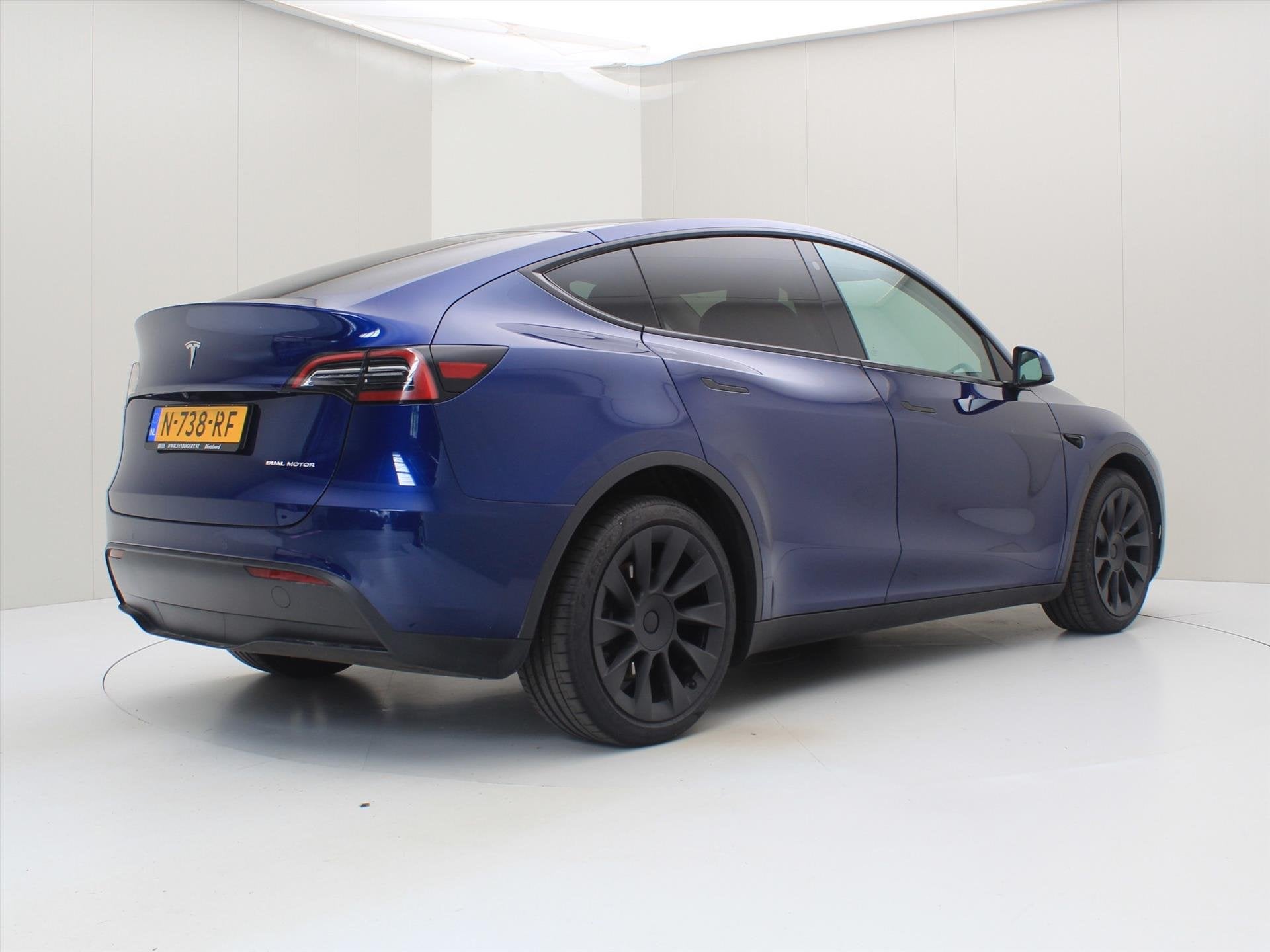 Tesla Model Y Long Range AWD 75kWh 351pk 91.2% SoH [ AUTOPIL, Auto's, Tesla, Automaat, Gebruikt, Zwart, Blauw