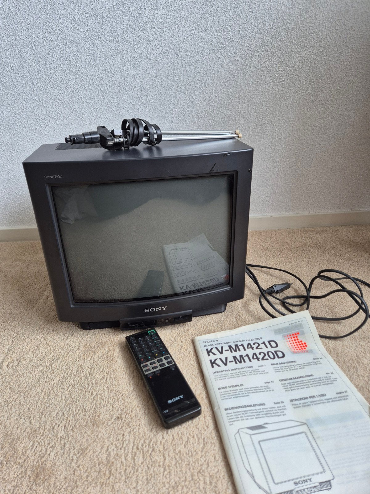 Sony Black trinitron tv, Ophalen, Gebruikt, 50 Hz, Minder dan 40 cm