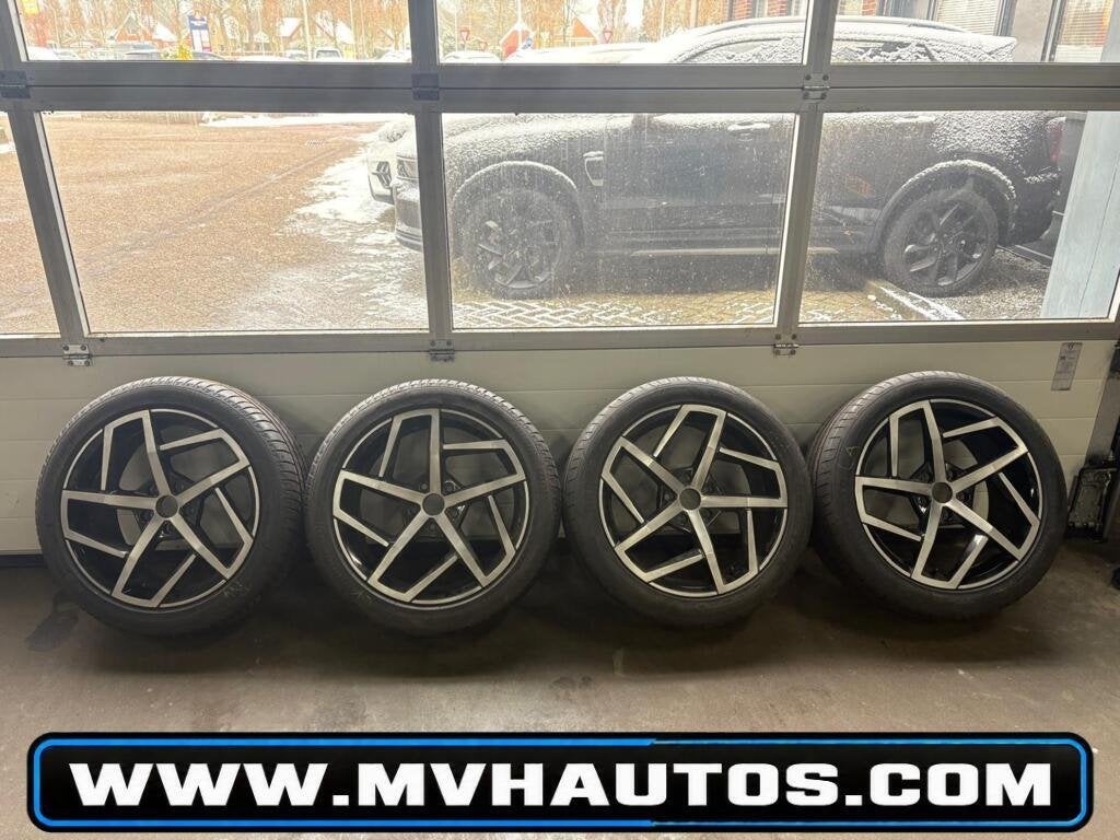 Lichtmetalen velgen 18 Inch Volkswagen Passat 5x112 235/45/1, 18 inch, Gebruikt, Banden en Velgen, Ophalen of Verzenden