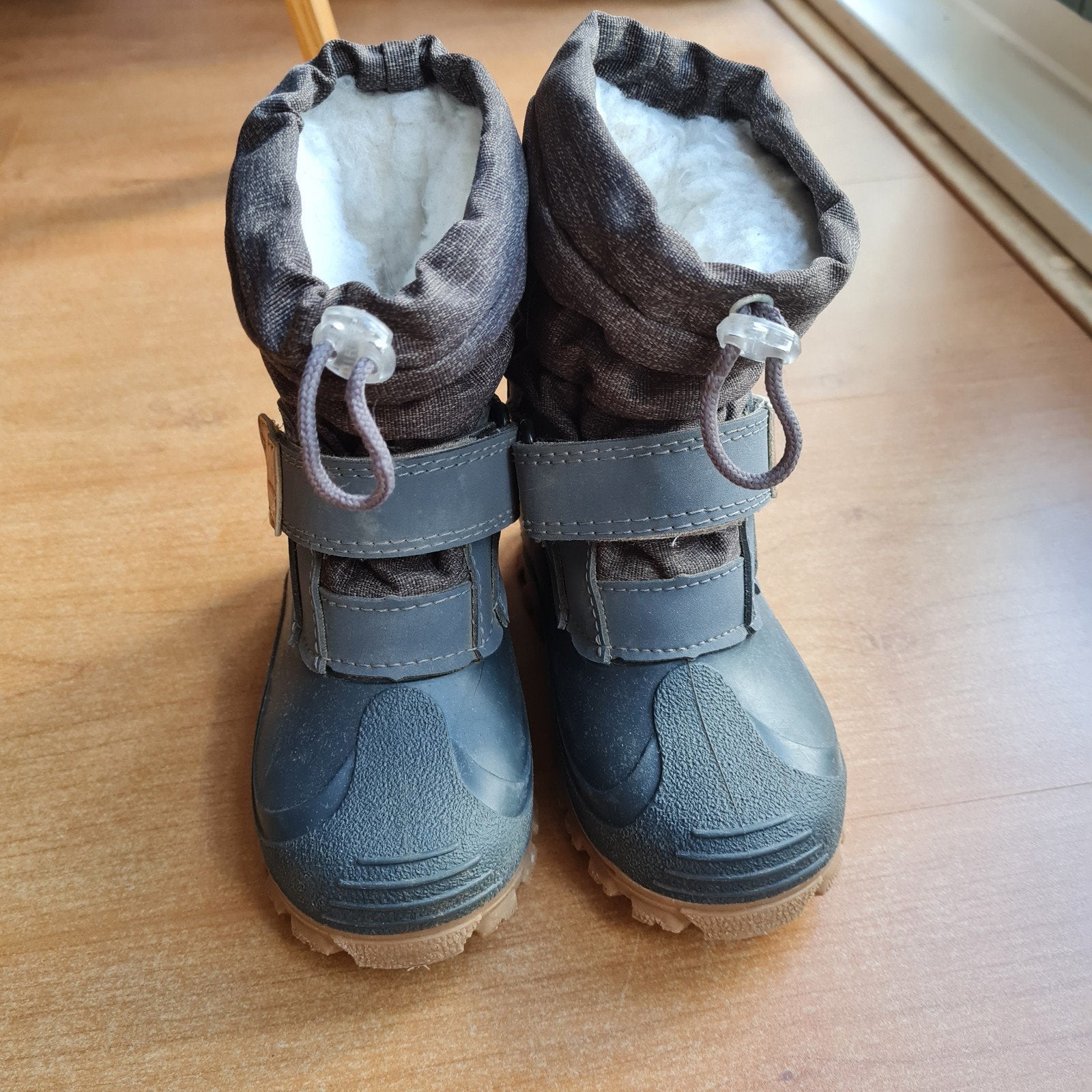 Warme winterlaarzen maat 26 voor kinderen, Ophalen of Verzenden, Gebruikt, Jongen of Meisje, Laarzen