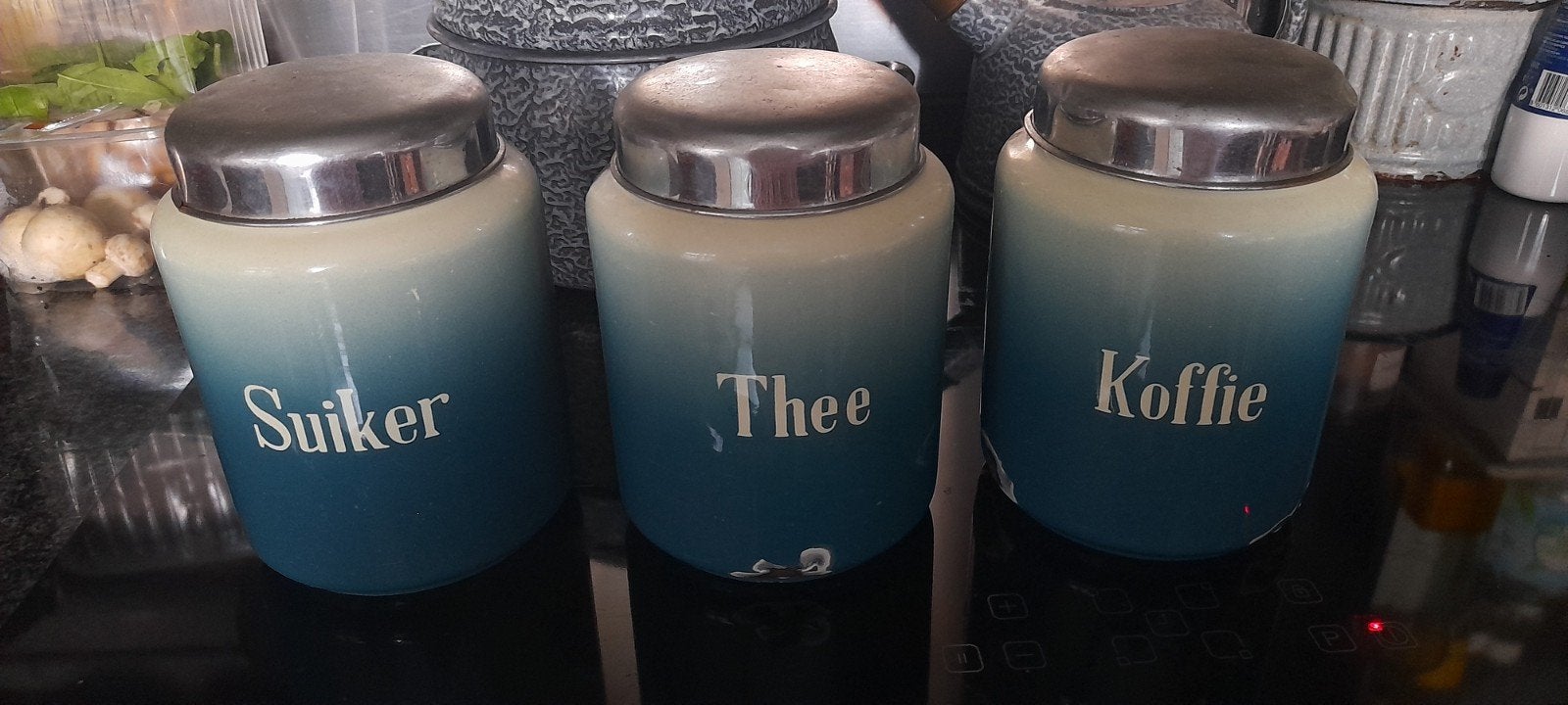Blauw emaille voorraadpotten: Suiker, Thee, Koffie, Antiek en Kunst, Antiek | Emaille, Ophalen of Verzenden