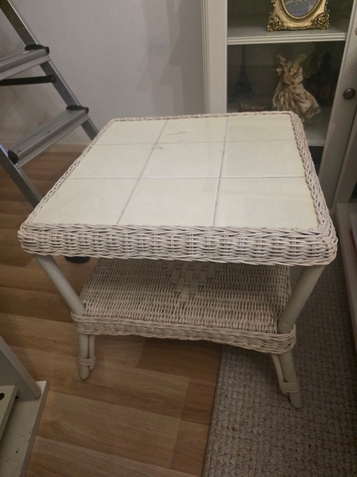 Rotan bijzettafel met tegels - Vintage, Ophalen, Minder dan 55 cm, Gebruikt, Vintage, Rotan