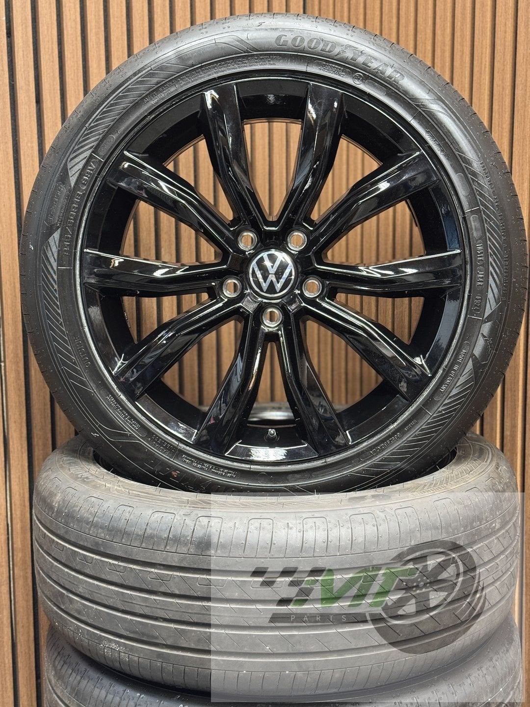 18" Vw T-Roc TRoc RLine GRANGE HILL 215 50 NEW sebring OEM, 18 inch, 215 mm, -, -