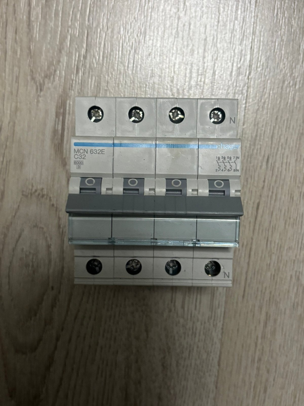 Automaten hager veel verschillende, Ophalen of Verzenden, Zo goed als nieuw, Schakelaar