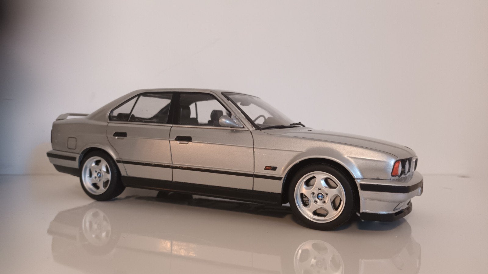1:18 BMW E34 M5 facelift  OMBOUW, Ophalen, Gebruikt, Auto, Overige merken
