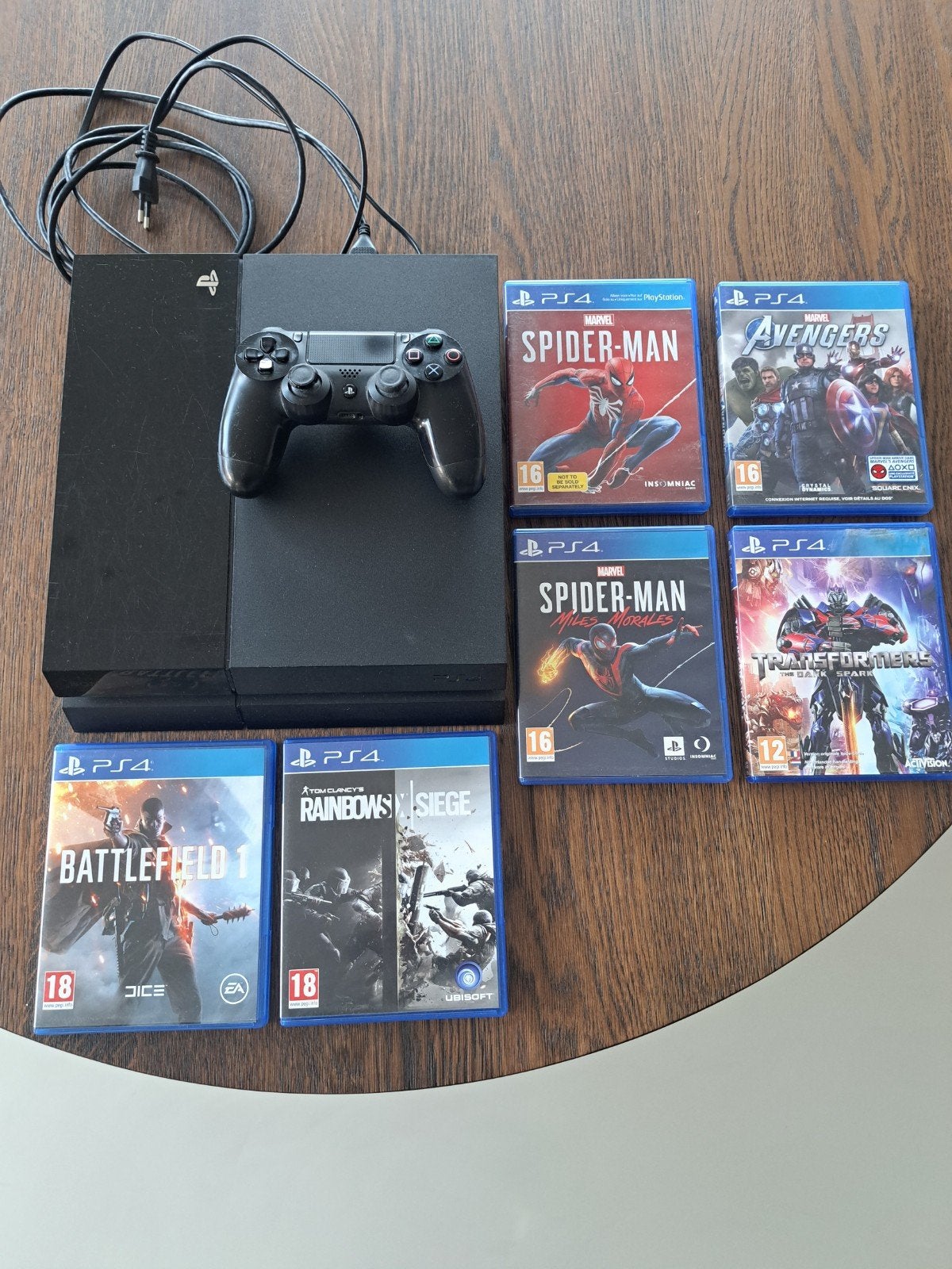Playstation 4 met controller en 6 krasvrije games, Spelcomputers en Games, Verzenden, Met 1 controller, Original