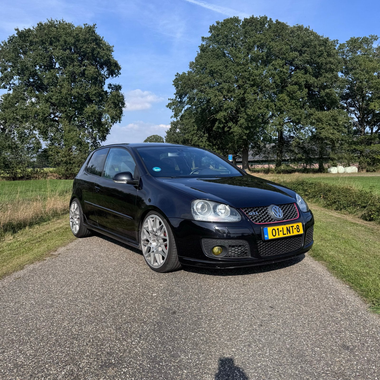 Volkswagen Golf 2.0 GTI 147KW 3D AUT 2004 Zwart, 4 cilinders, 1984 cc, Zwart, 75 €/maand
