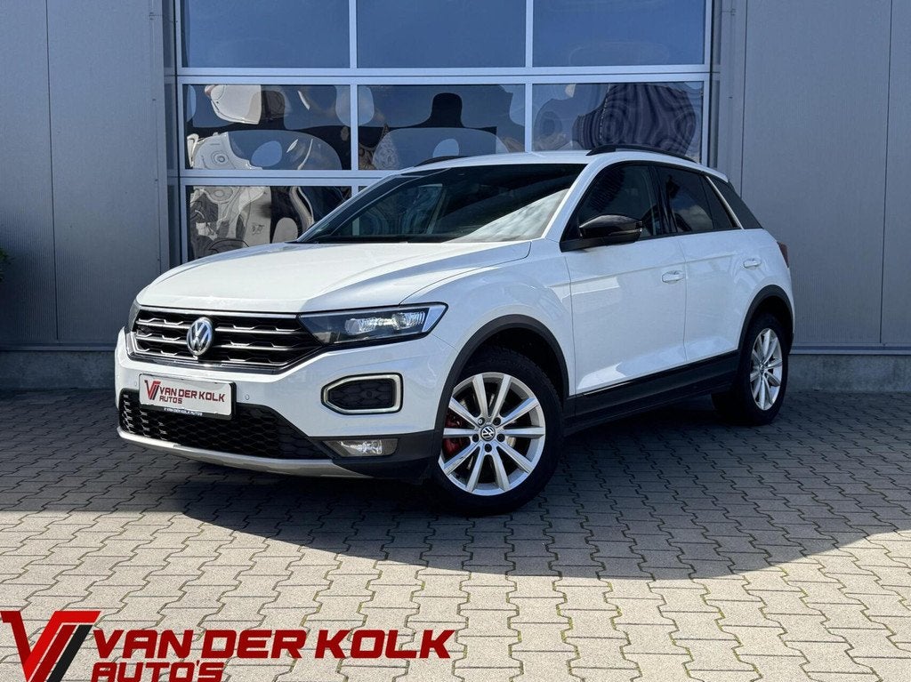 Volkswagen T-Roc 1.5 TSI Sport Automaat | LED | Camera | Nav, 4 cilinders, 150 pk, Bedrijf, SUV of Terreinwagen