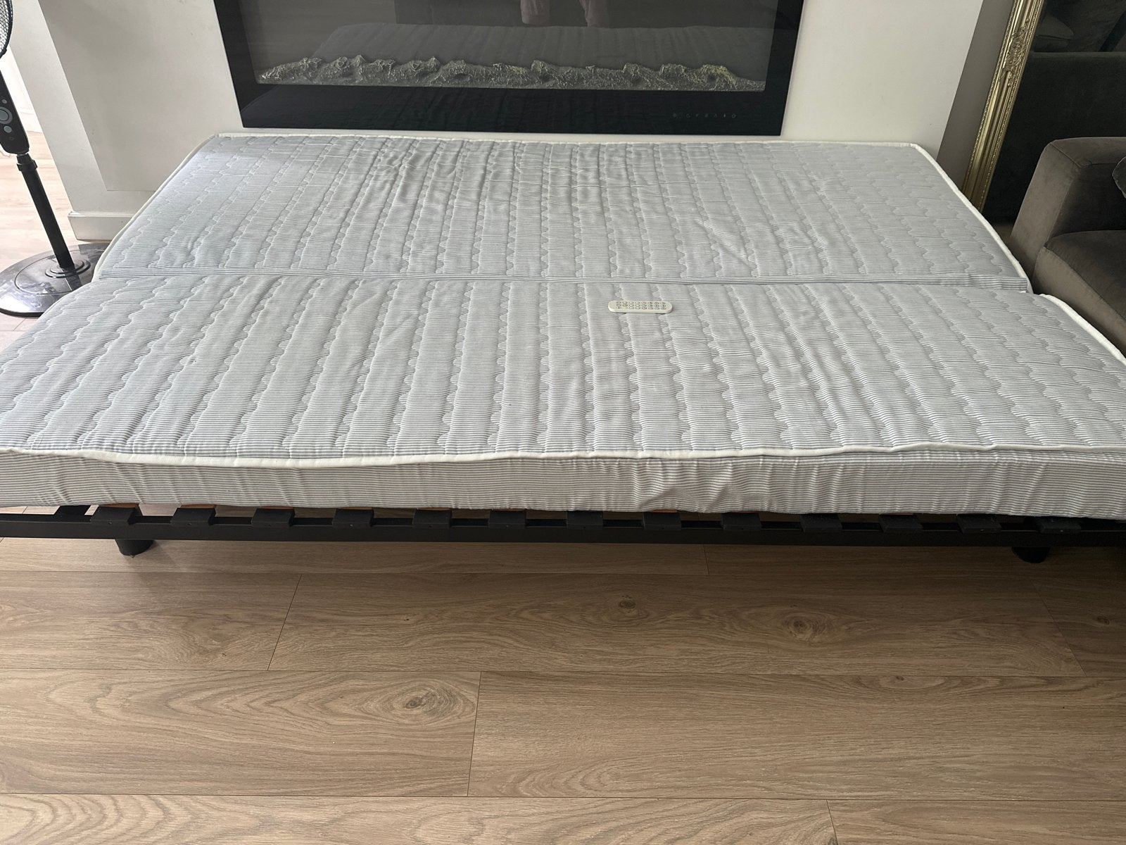Bedbank met matras - Gebruikt, Gebruikt, Tweepersoons, 200 cm, Grijs