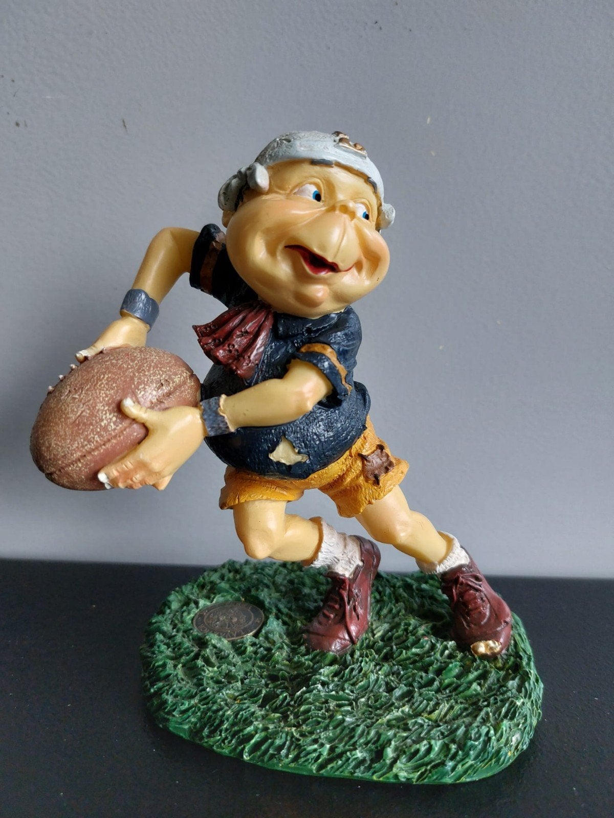 Efteling Laaf American Football 14 cm, Verzamelen, Ophalen of Verzenden, Zo goed als nieuw, Beeldje of Poppetje