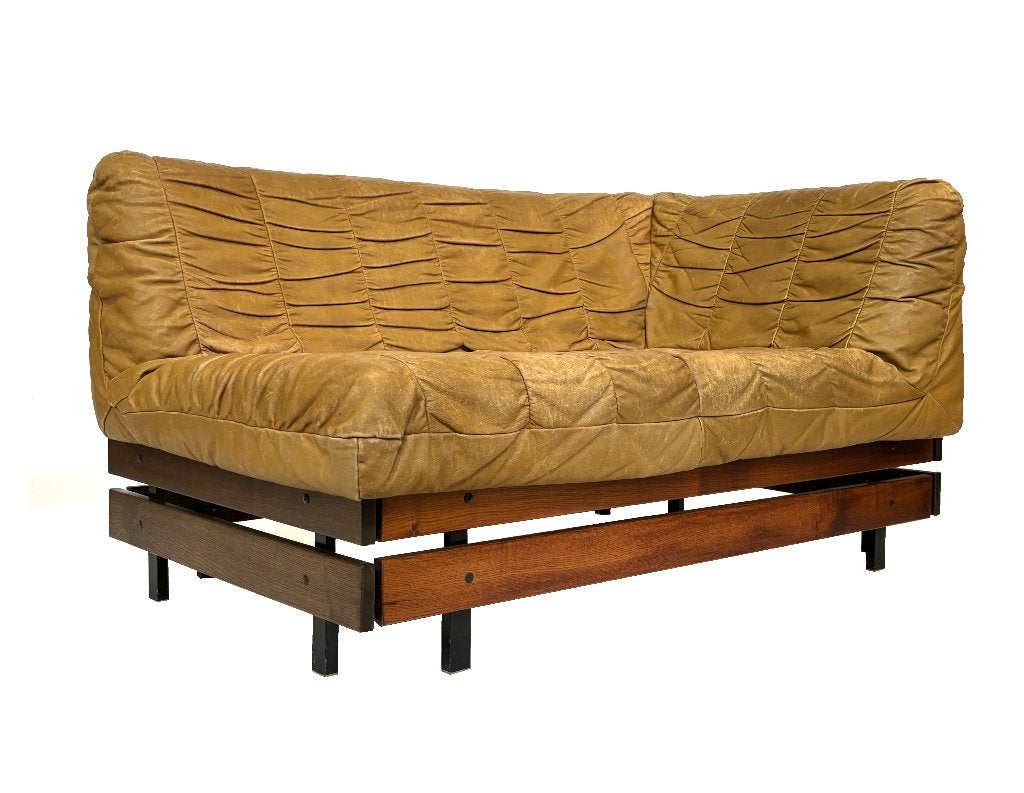 Vintage bank sofa cognac bruin, klein model slatted jaren 70, Huis en Inrichting, Banken | Bankstellen, Gebruikt, Vintage, 75 tot 100 cm
