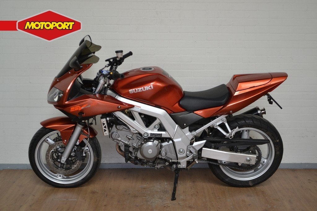 Suzuki SV 650 S (bj 2003), Motoren, Motoren | Suzuki, Bedrijf, POSTBUS 77
4130 EB  VIANEN UT, Info@nimag.nl, Sport