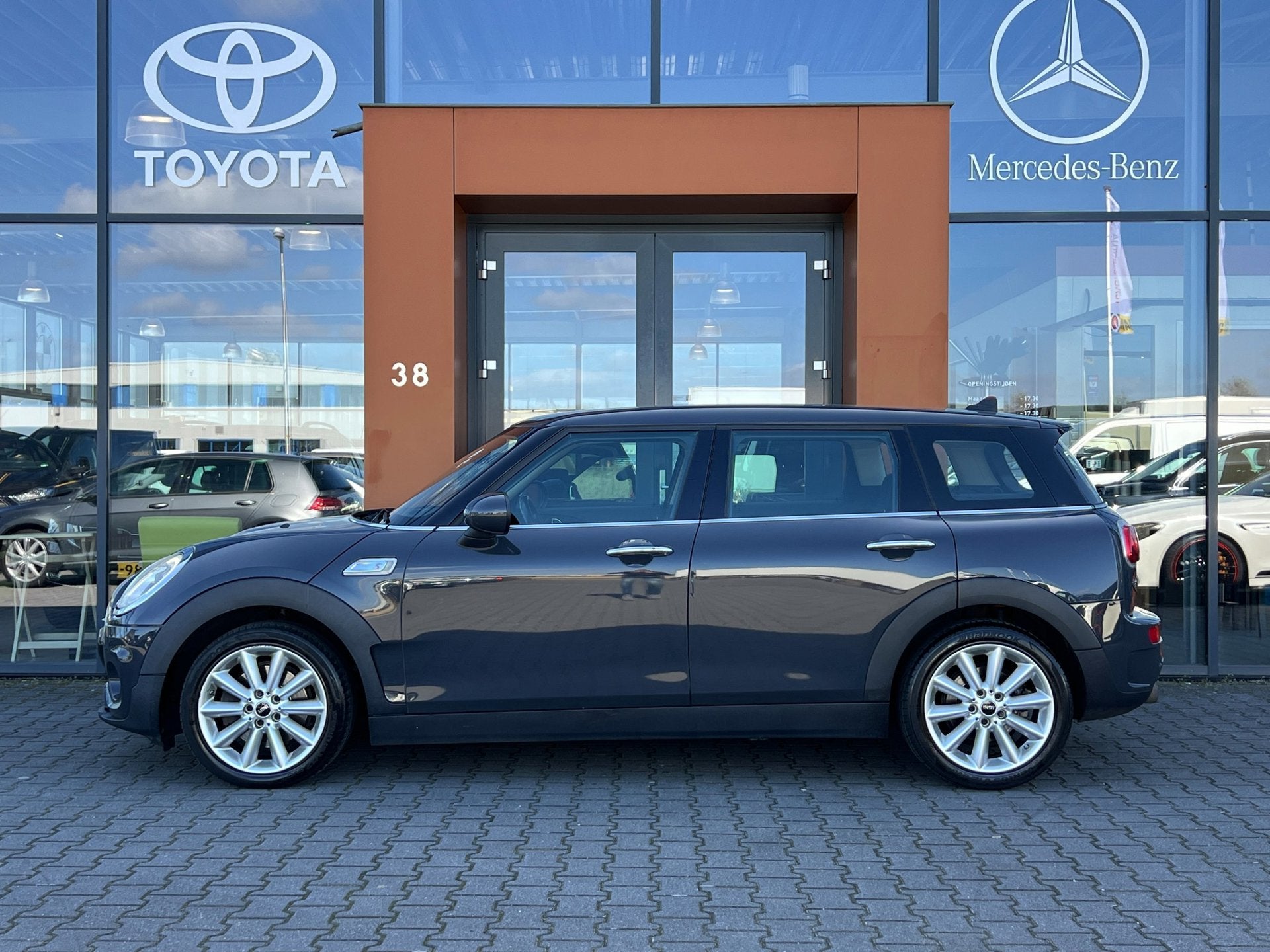 Mini Mini Clubman 2.0 Cooper S AUT.|LED|Cruise|Exportprijs, 1998 cc, Gebruikt, Automatische klimaatregeling, Zilver of Grijs