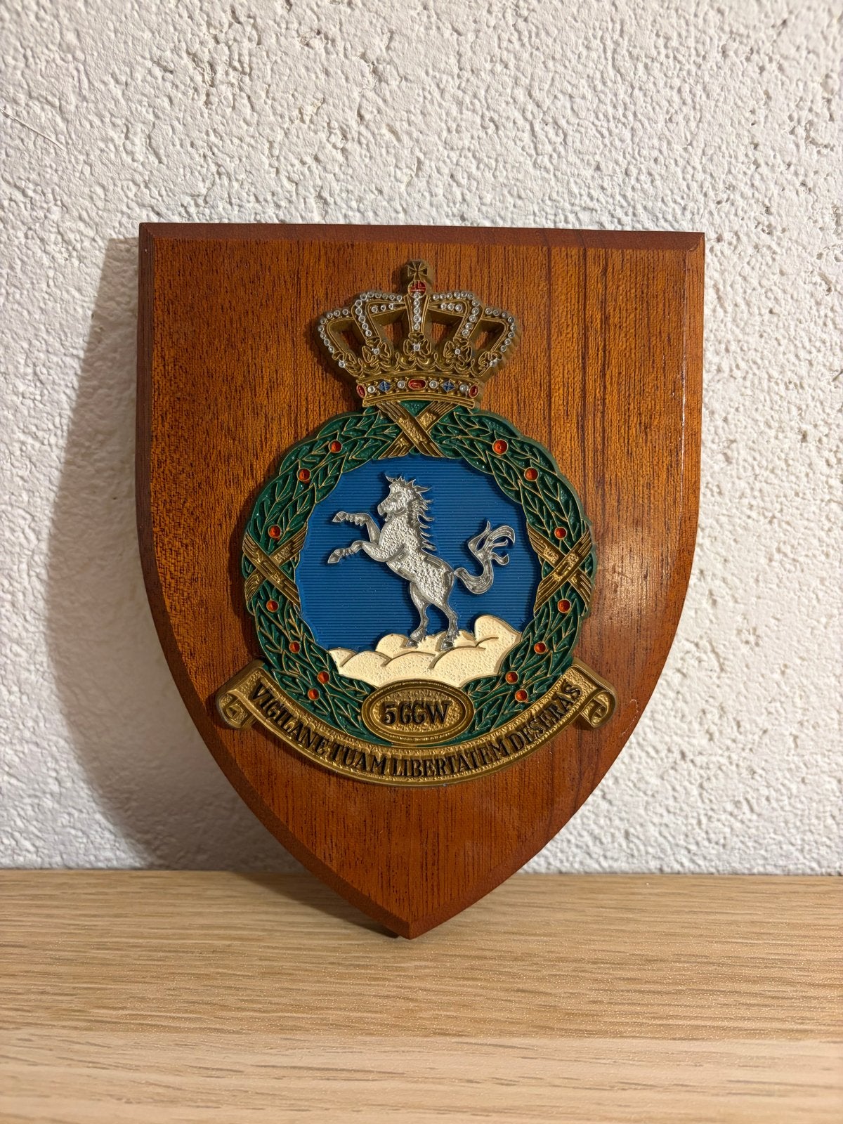 Militair wapenschild 5 GGW Koninklijke Luchtmacht Koude Oorl, Ophalen of Verzenden, Luchtmacht, Duitsland, Kunstobject