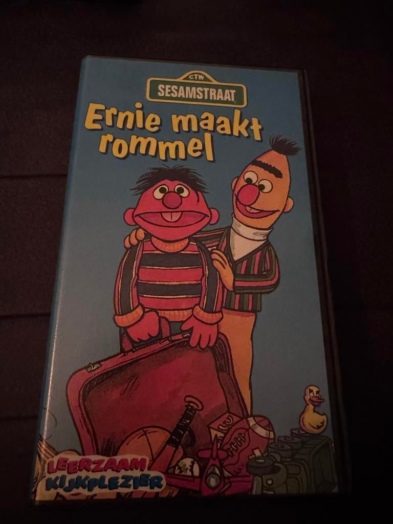 Sesamstraat: Ernie maakt rommel VHS - Leerzaam kijkplezier, Cd's en Dvd's, VHS | Kinderen en Jeugd, Gebruikt, Kinderprogramma's en -films