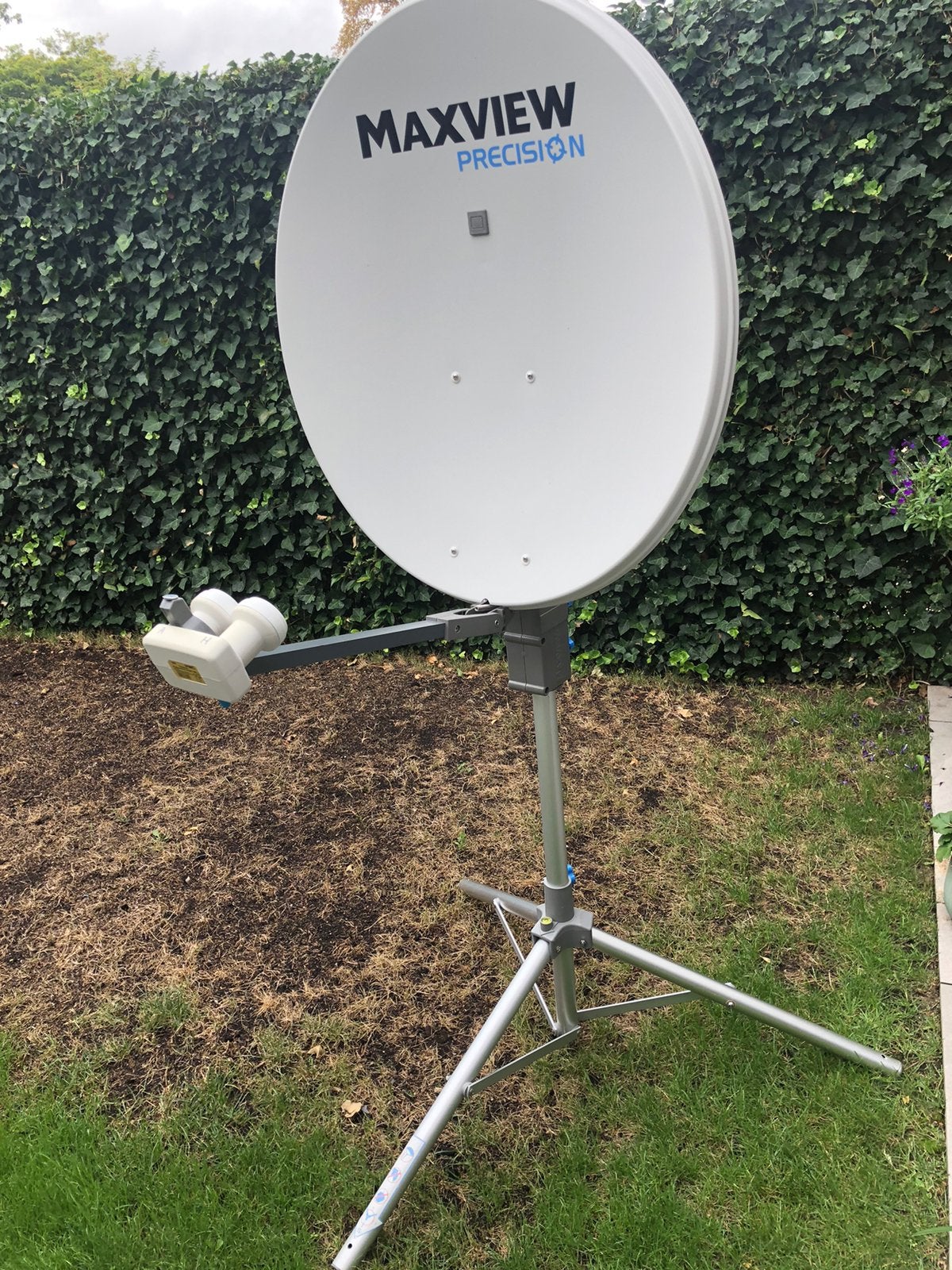 Maxview satellietschotel grootste maat, prima werkend., Ophalen, Zo goed als nieuw, Overige merken
