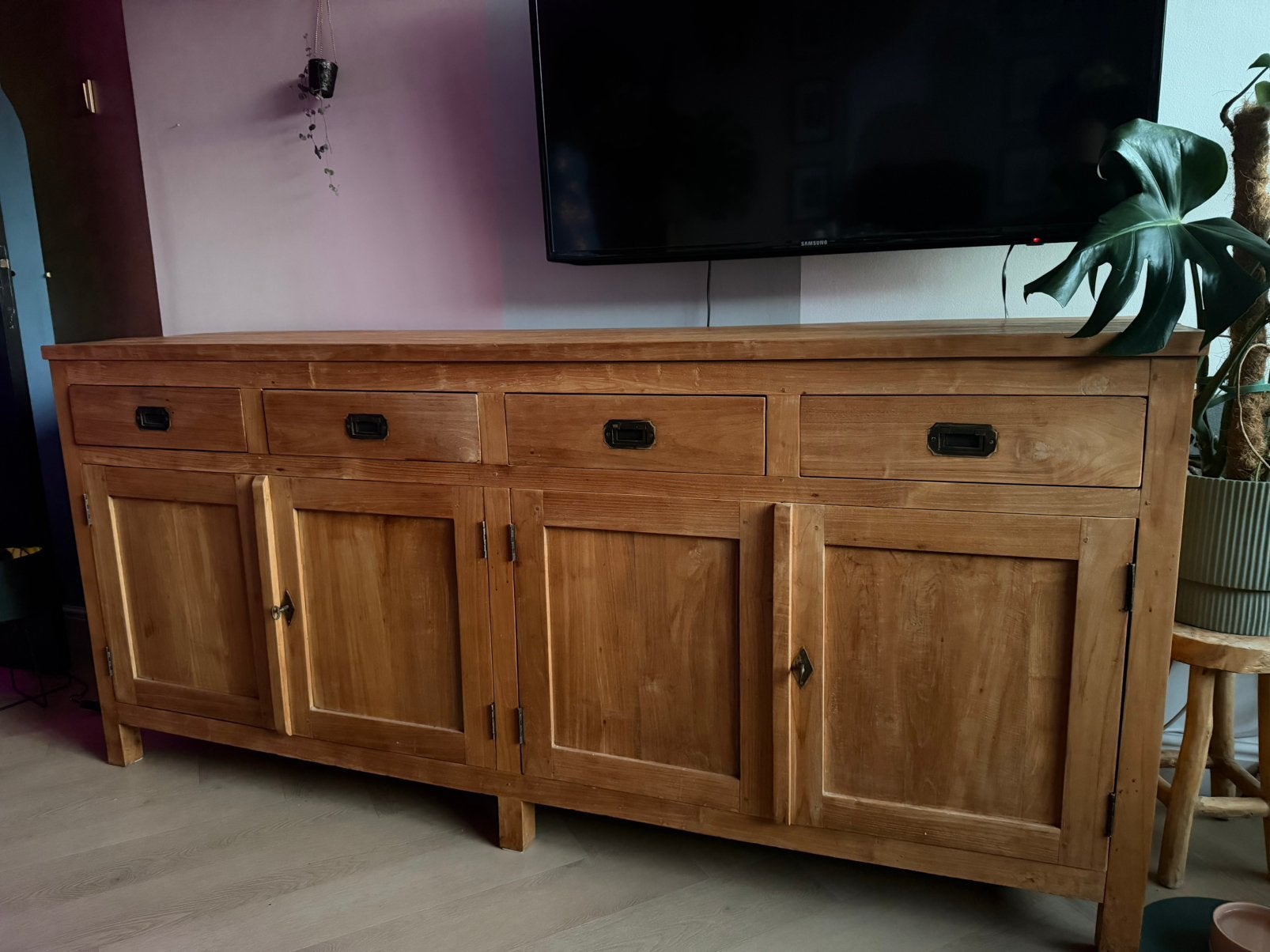 Massief teak houten dressoir, Huis en Inrichting, Kasten | Dressoirs, Ophalen, Teakhout, Zo goed als nieuw, 200 cm of meer