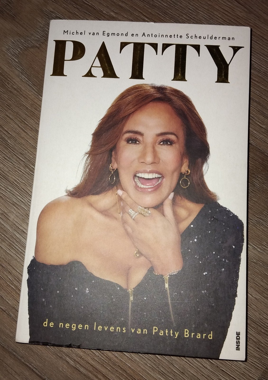 Patty Brard: De negen levens van Patty Brard, Ophalen of Verzenden, Zo goed als nieuw, Michel van Egmond en Antoinette Scheulderman
