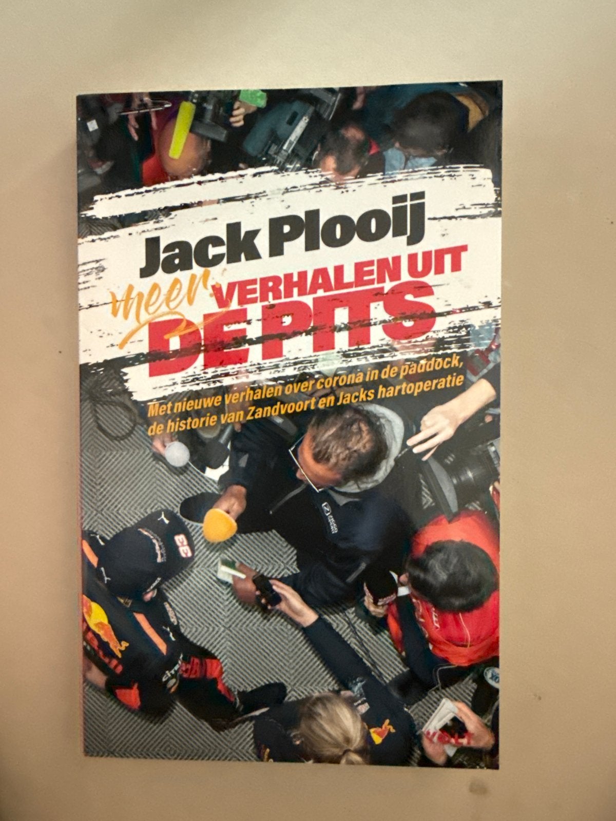 Jack Plooij - Meer verhalen uit de pits, Ophalen of Verzenden, Zo goed als nieuw