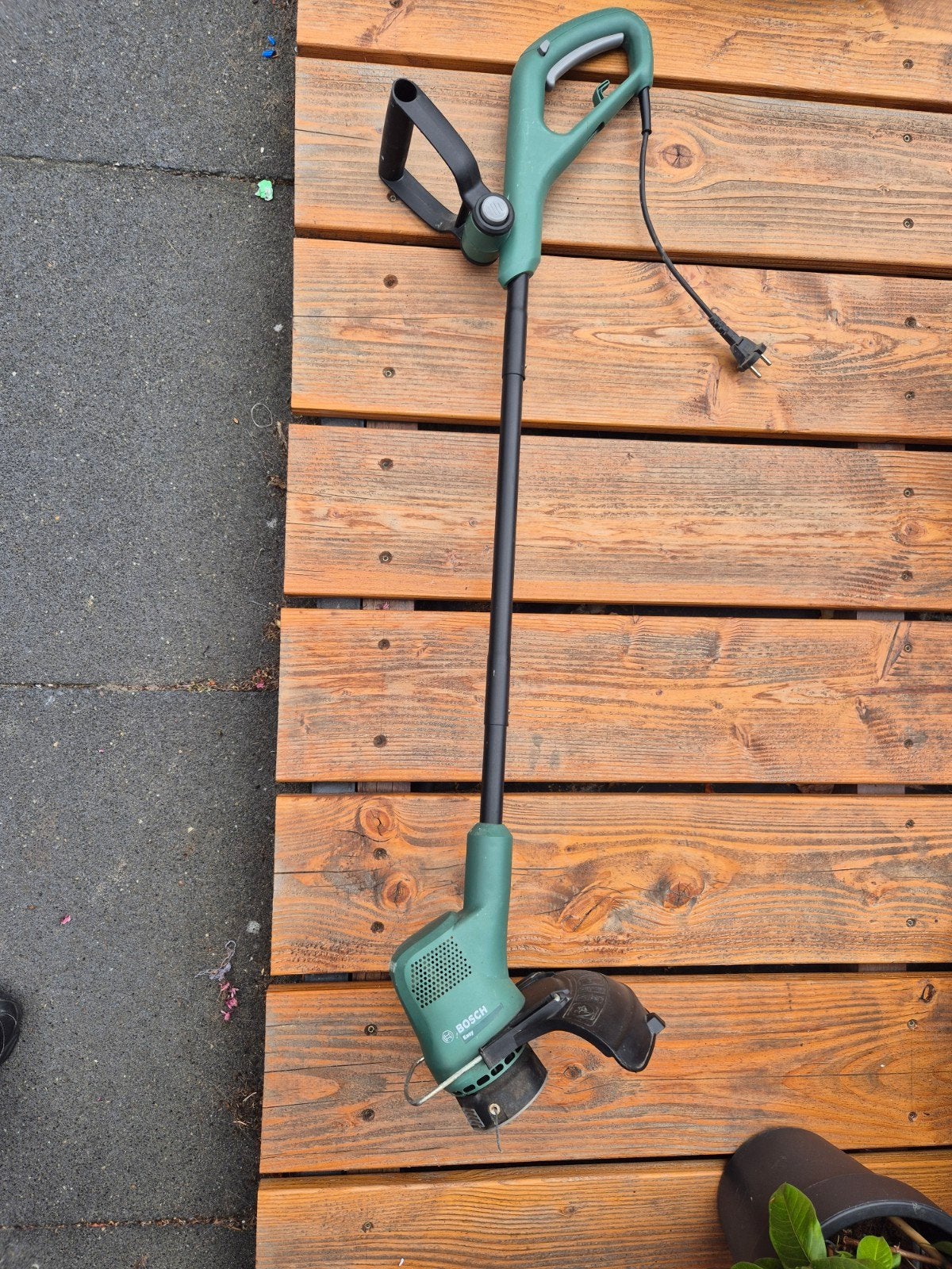 Bosch Elektrische Grastrimmer - Perfect voor de tuin, Tuin en Terras, Ophalen, Gebruikt, 30 tot 50 cm, Bosch