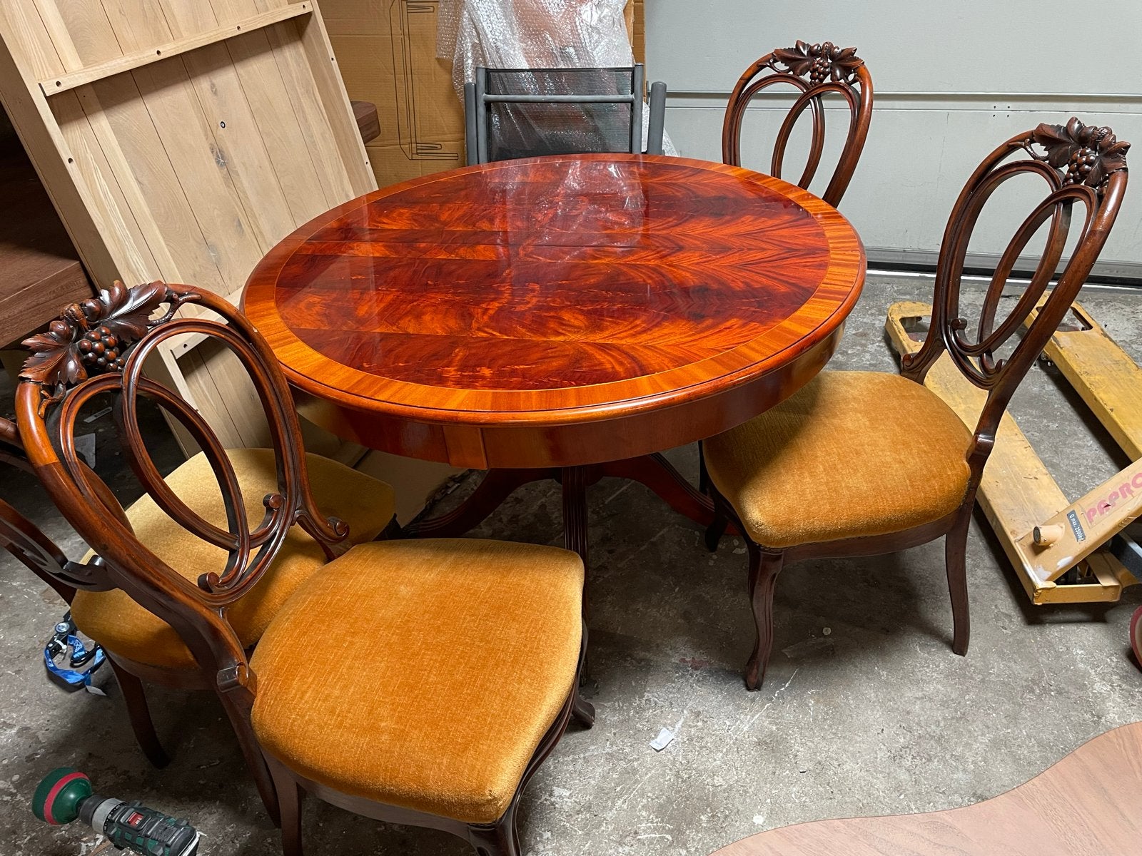 Antieke mahoniehouten tafel incl 4 stoelen verlengbaar, Ophalen