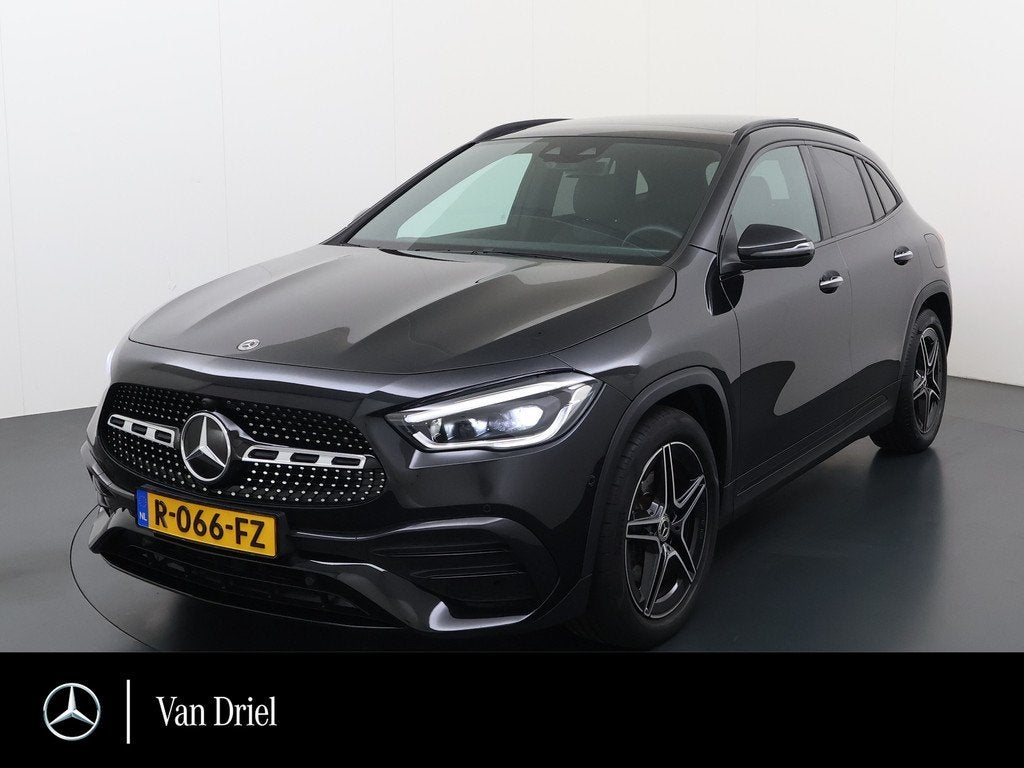 Mercedes-Benz GLA 180 AMG line | Pano Memory Multibeam Keyle, Auto's, Mercedes-Benz, 12 maanden, Gebruikt, 4 cilinders, Zwart