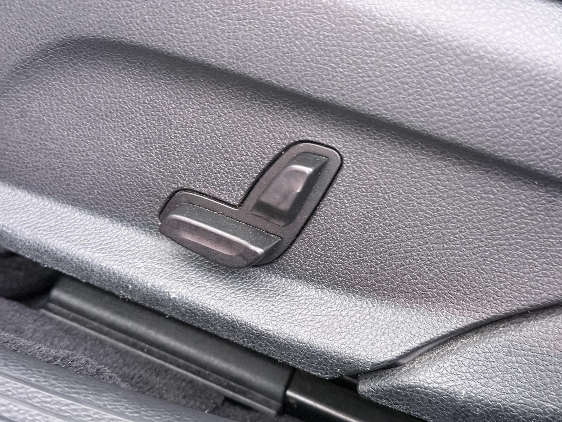 Foto 15 van Mercedes-Benz C-klasse 180 Ambition Stoelverwarming | Naviga