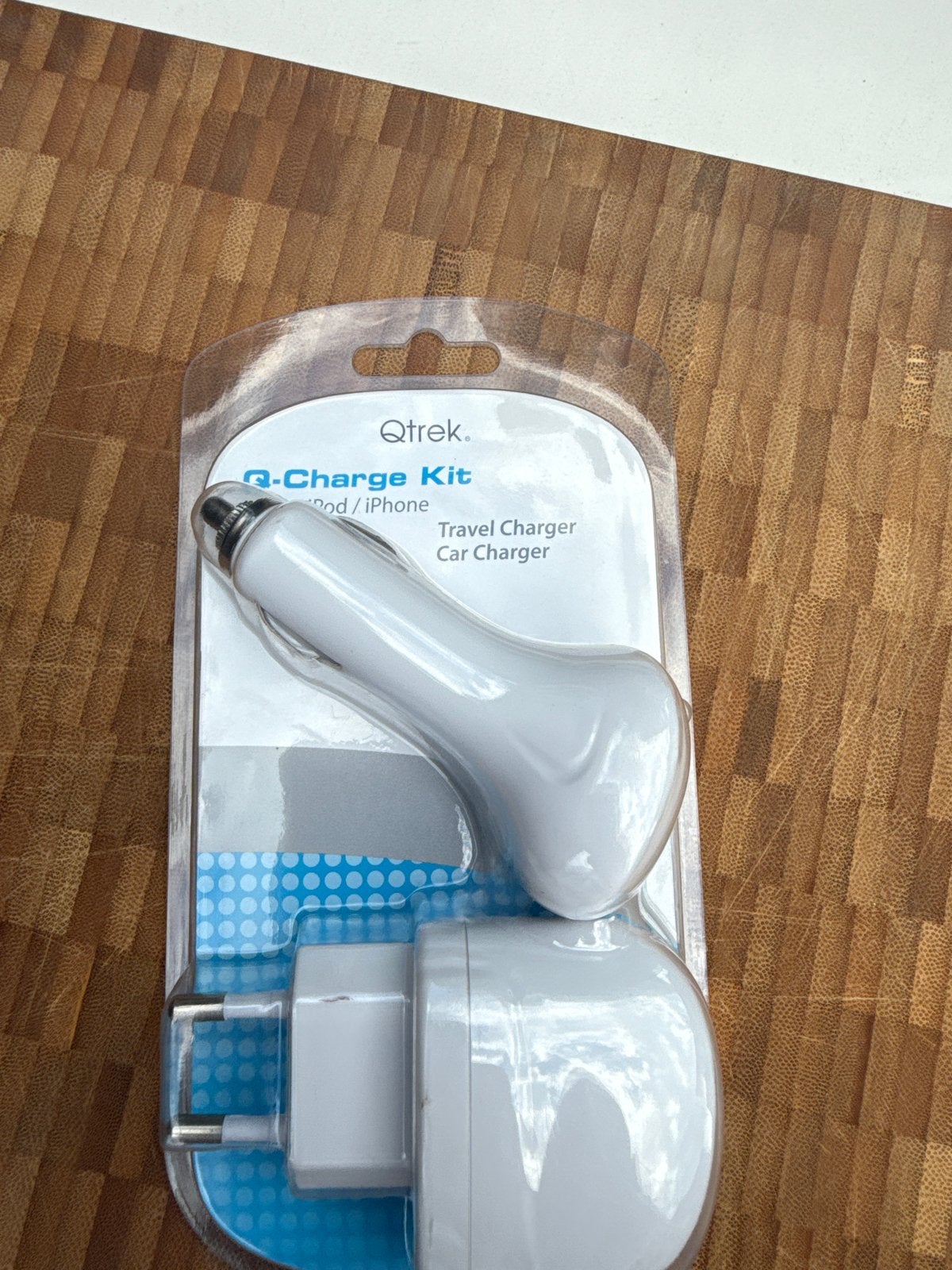 Q-trek Q-Charge Kit voor iPod/iPhone - Reis- en autolader, Adapter, Nieuw, Ophalen of Verzenden, Apple
