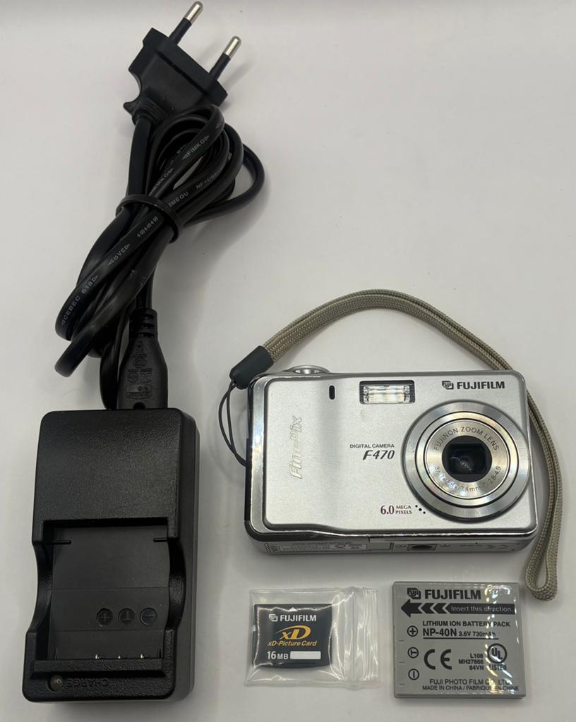 Fujifilm FinePix F470 - compact camera, Ophalen of Verzenden, Zo goed als nieuw, Fuji, 8 keer of meer