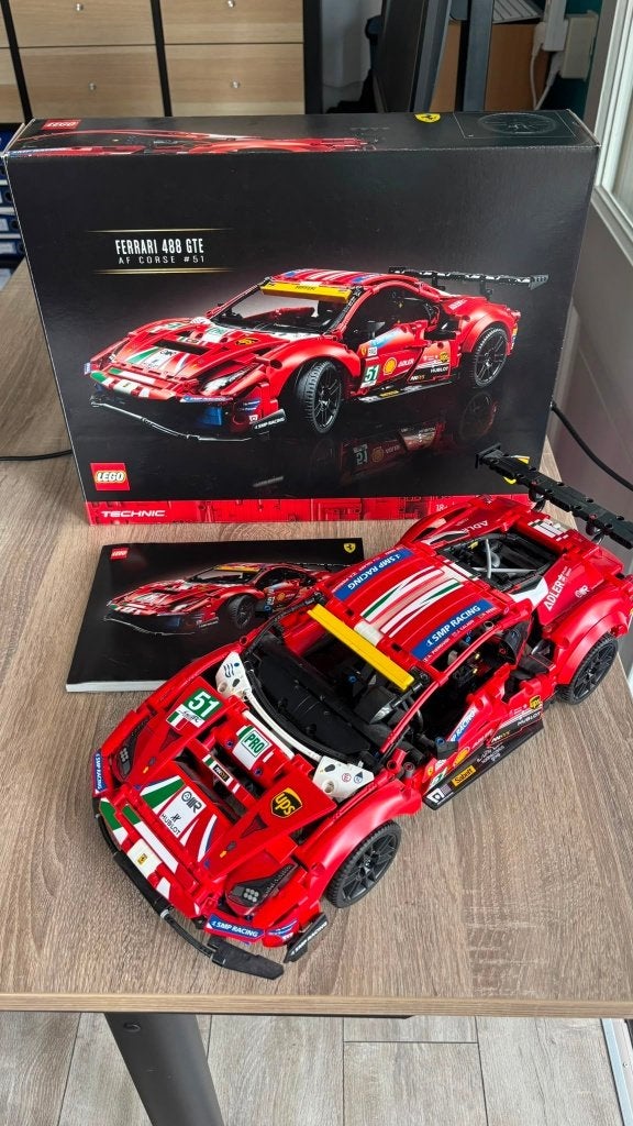 Lego Technic 42125 Ferrari 488 GTE AF Corse #51, Compleet, Lego, Ophalen of Verzenden, Zo goed als nieuw