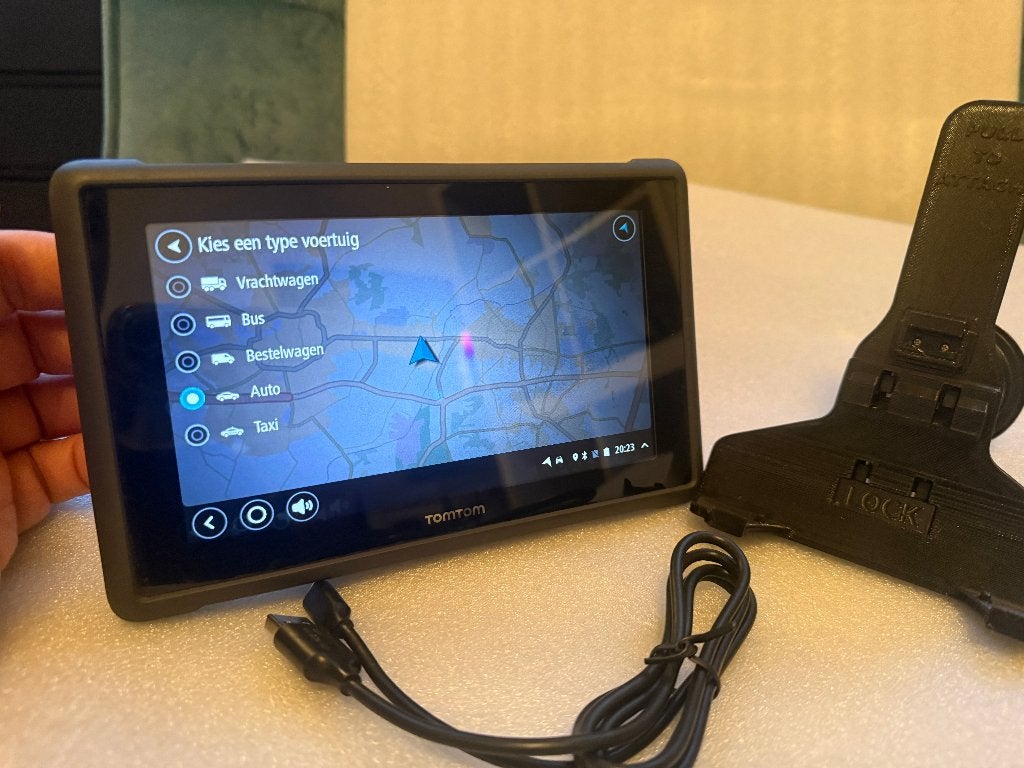 TomTom Pro Bridge/8275 Europa Truck WIFI (Lifetime)7inch, Ophalen of Verzenden, Zo goed als nieuw