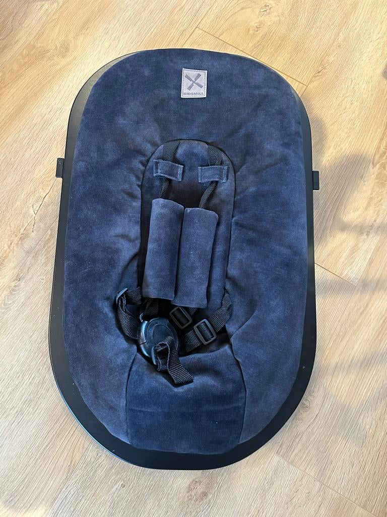 Kidsmill Up newbornset - velours zwart (nieuwprijs €180), Ophalen of Verzenden, Zo goed als nieuw, Meegroeistoel, Gordel(s)