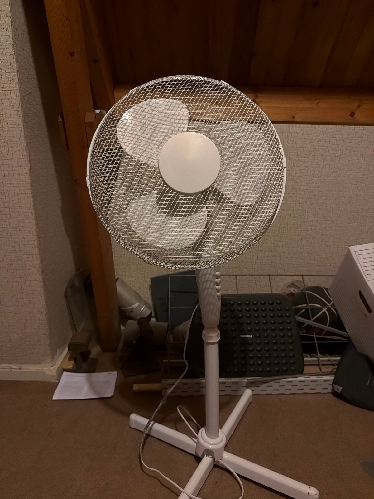 Statiefventilator met beschadigd snoer, werkt nog goed, Witgoed en Apparatuur, Ventilatoren, Ophalen, Gebruikt, Statiefventilator