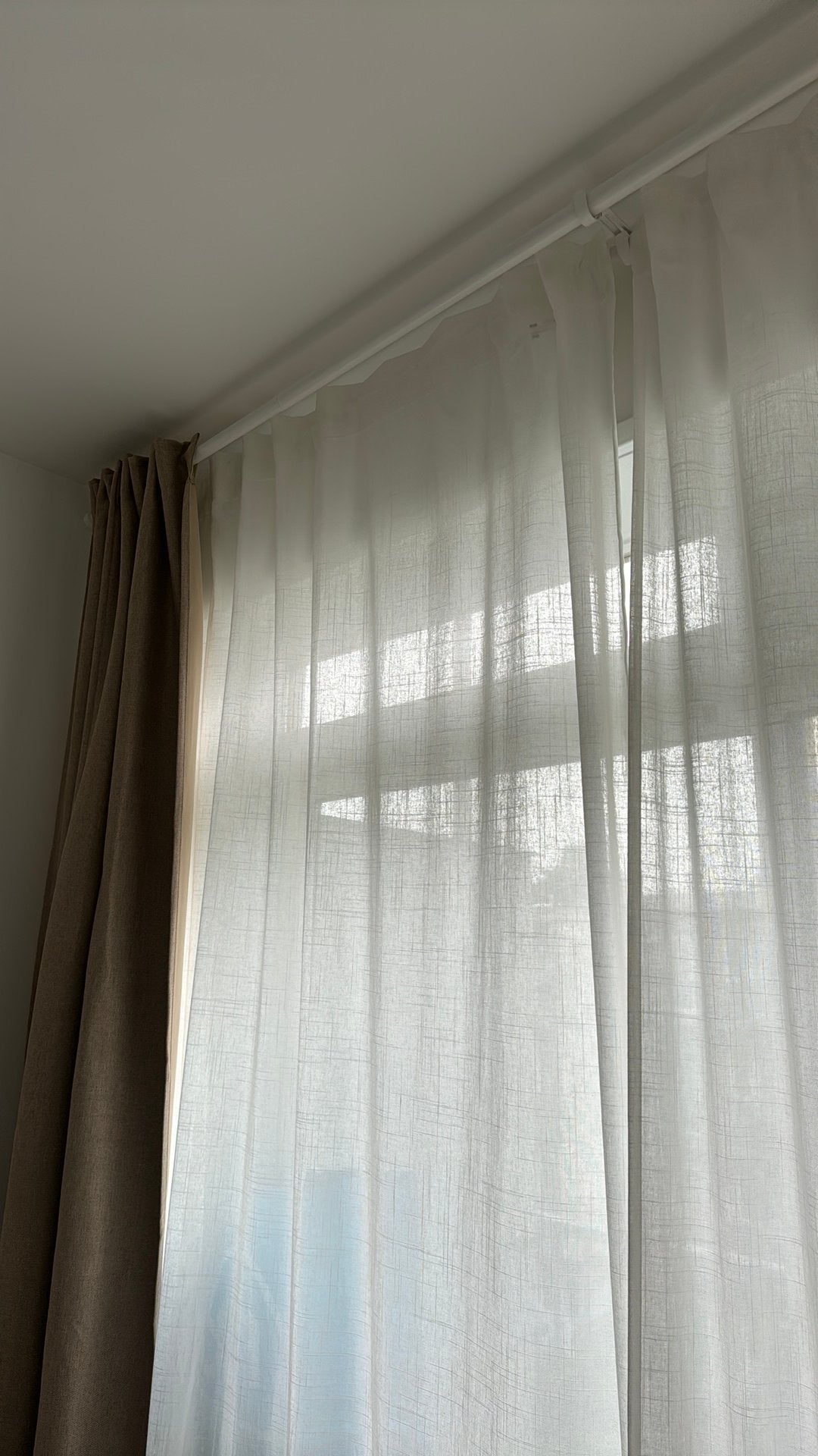IKEA ANNAKAJSA Curtains + SILVERLÖNN + Rods & Accessories, IKEA, Ophalen, Zo goed als nieuw, Beige