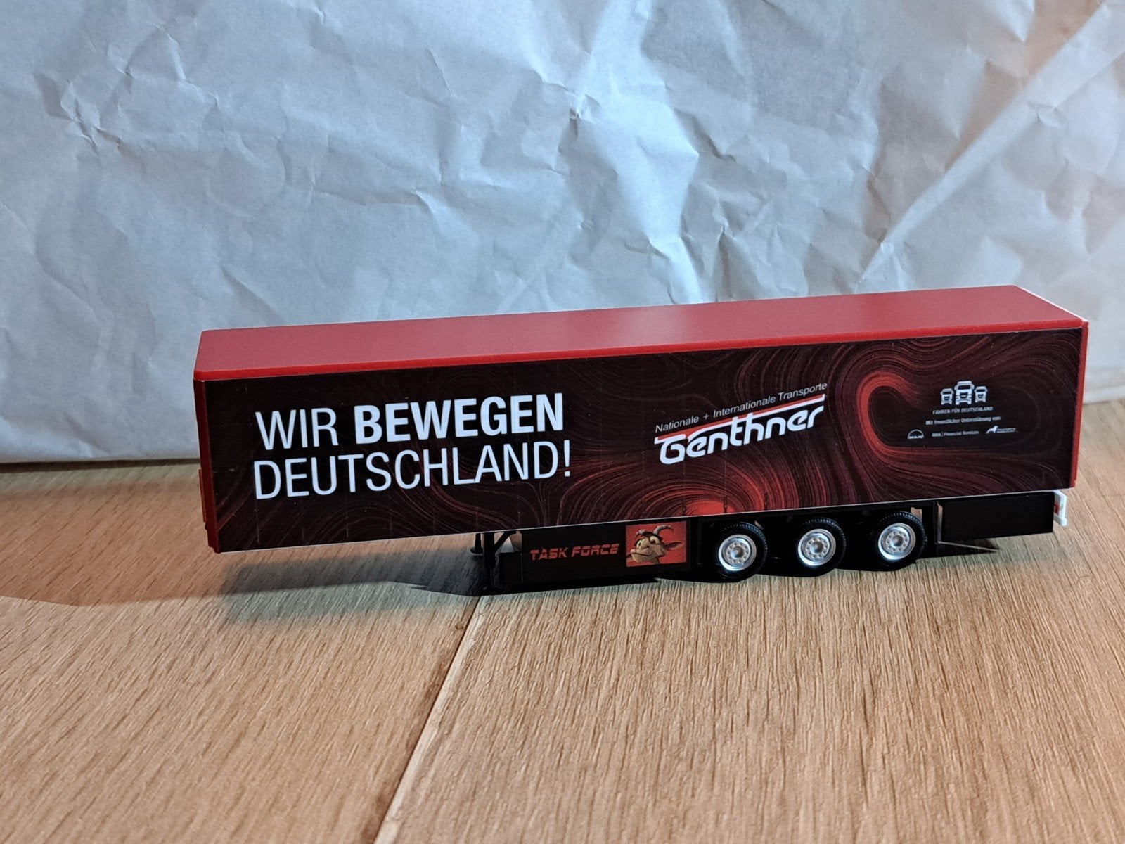 Herpa tautliner Genthner Wir Bewegen Deutschland, Ophalen of Verzenden, Gebruikt, Bus of Vrachtwagen, Herpa