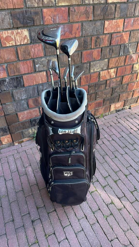 Wilson staff golftas met meerdere ijzers en driver., Sport en Fitness, Golf, Ophalen, Gebruikt, Set, Overige merken