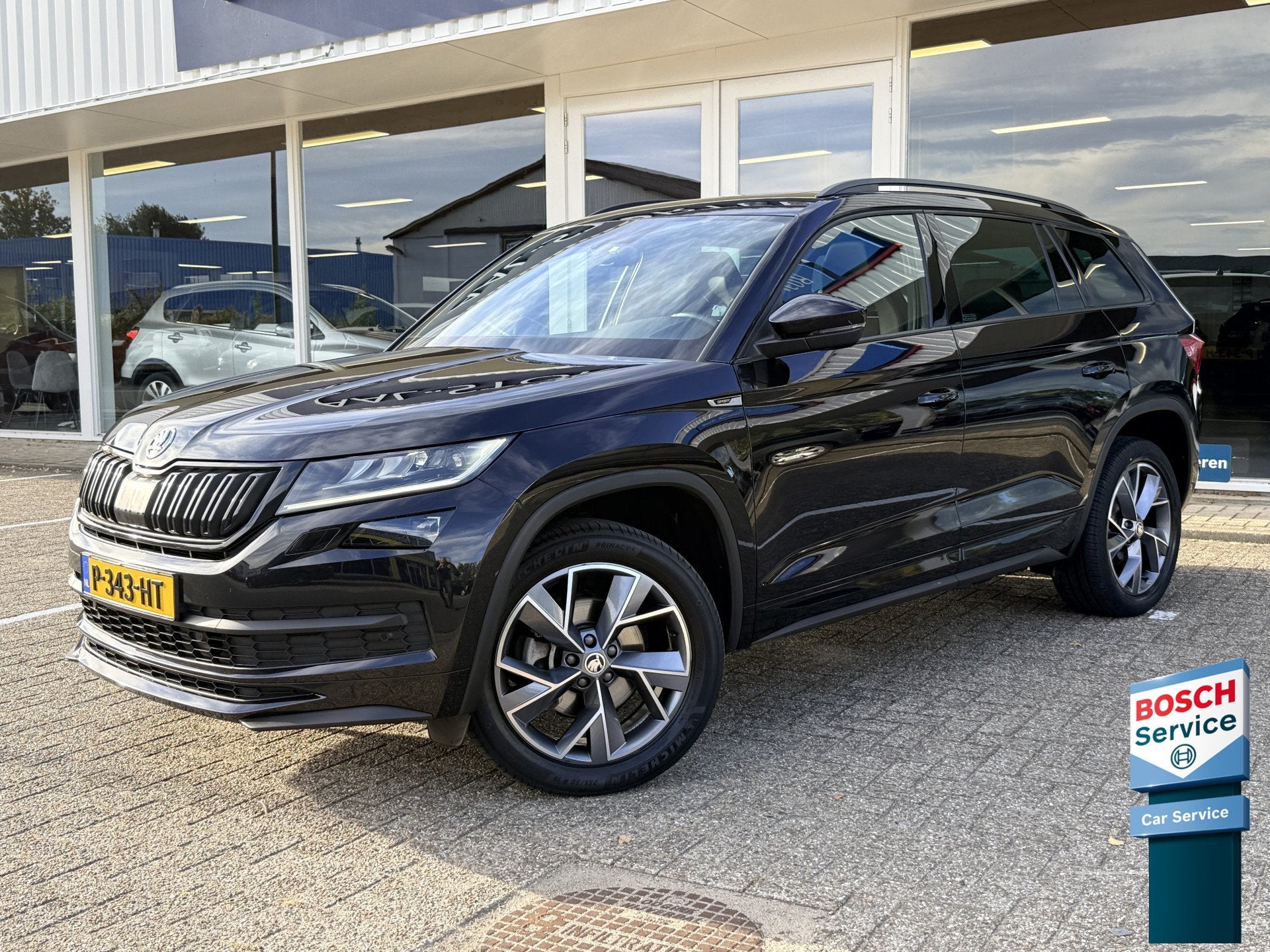 Skoda Kodiaq 1.5 TSI Sportline Business 7p. | LED | Pano | A, Auto's, Skoda, Euro 6, 4 cilinders, 150 pk, 7 stoelen