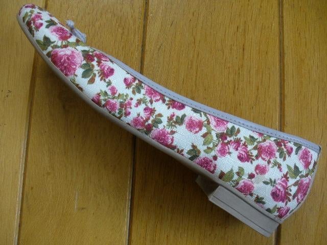 TAMARIS ballerina's wit met roze bloemen maat 41 - nieuw -, Tamaris, Wit, Nieuw, Ophalen of Verzenden