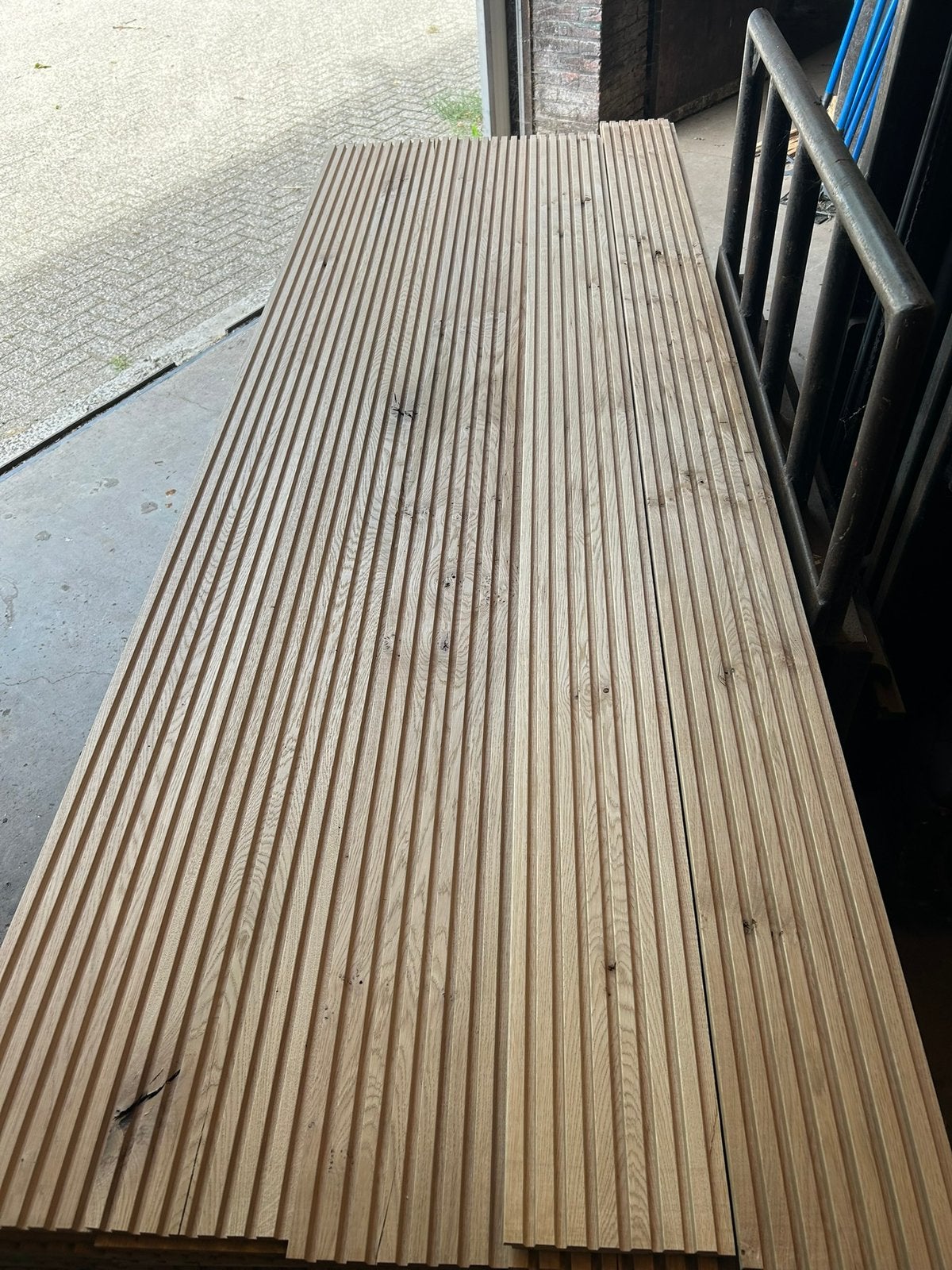Eiken wand planken te koop. Zoals de lattenwand planken