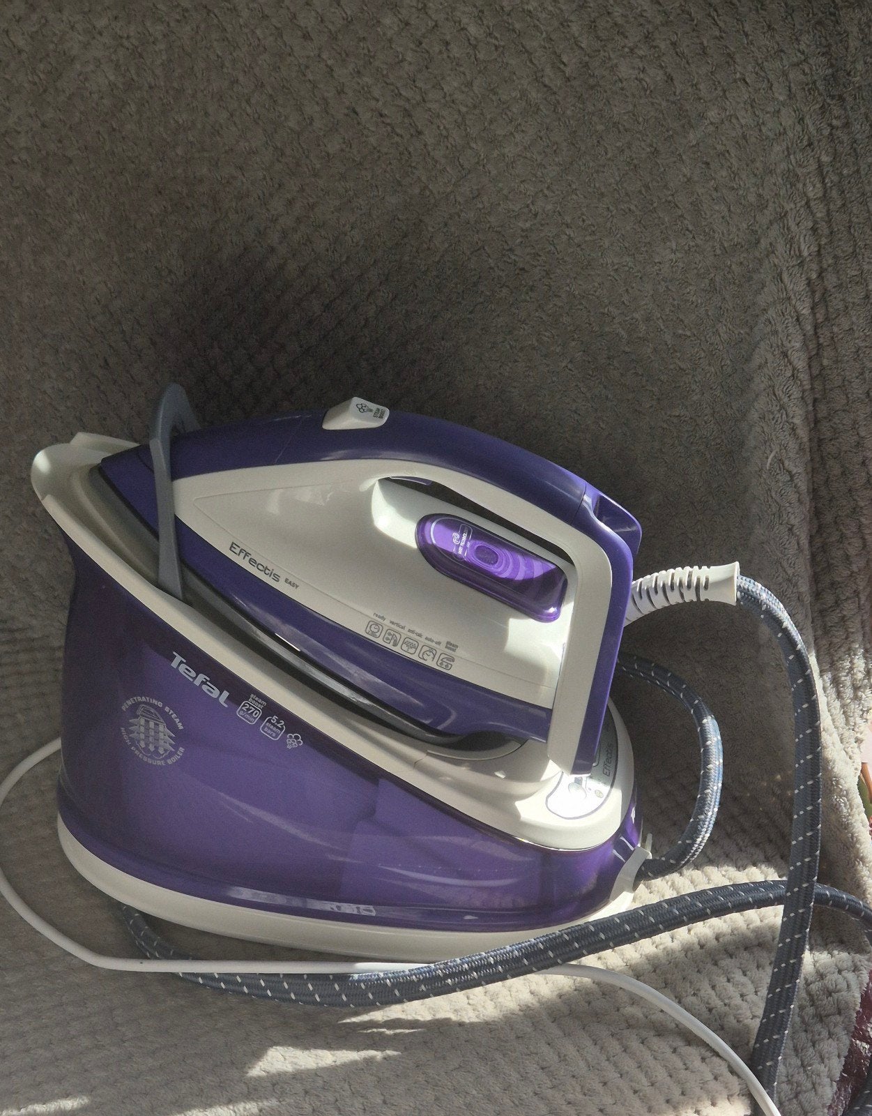 Tefal Effectis Stoomgenerator Strijkijzer - Paars, Witgoed en Apparatuur, Strijkijzers en Strijkplanken, Ophalen, Gebruikt, Strijkijzer met snoer