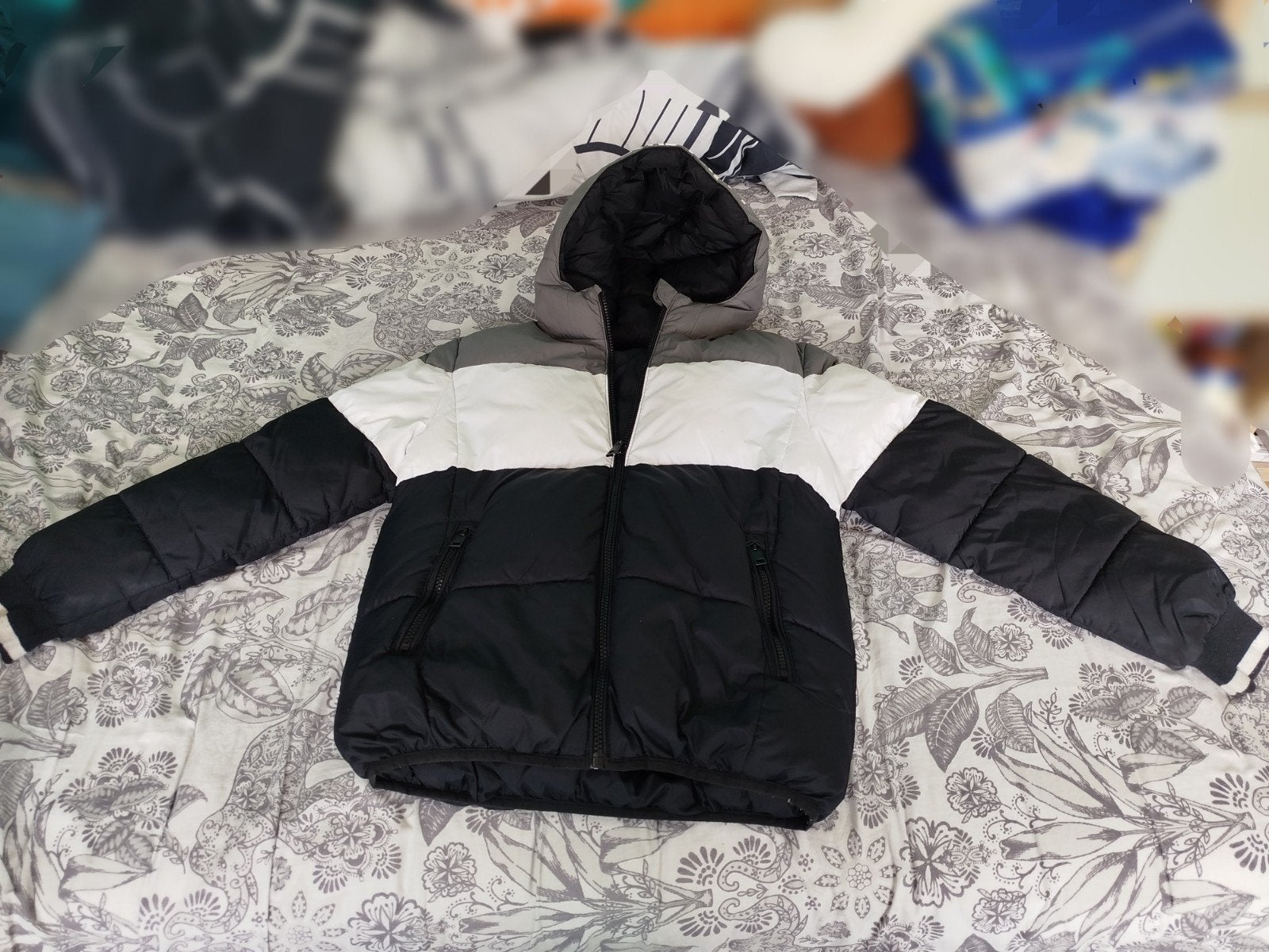 C&A Double sided Puffer Jacket Urban select size 142 cm, Kleding | Heren, Ophalen, Zwart