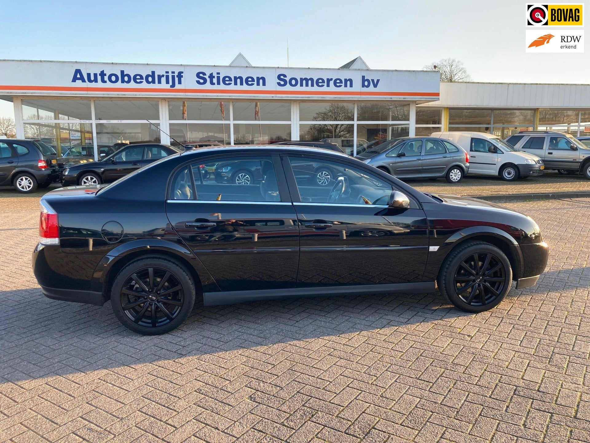 Opel Vectra 2.2-16V Comfort automaat, Gebruikt, 4 cilinders, 715 kg, 1365 kg