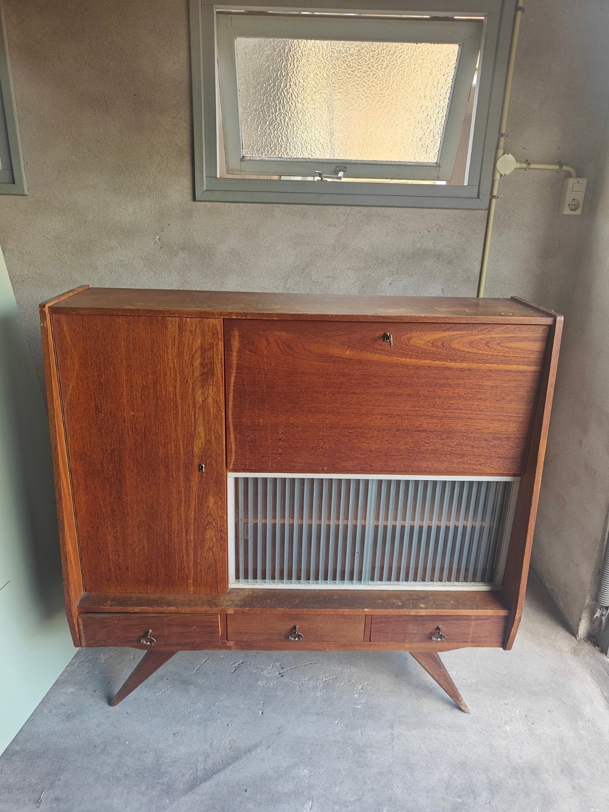 Hele mooie vintage mid-century highboard kast (sixties?), Ophalen