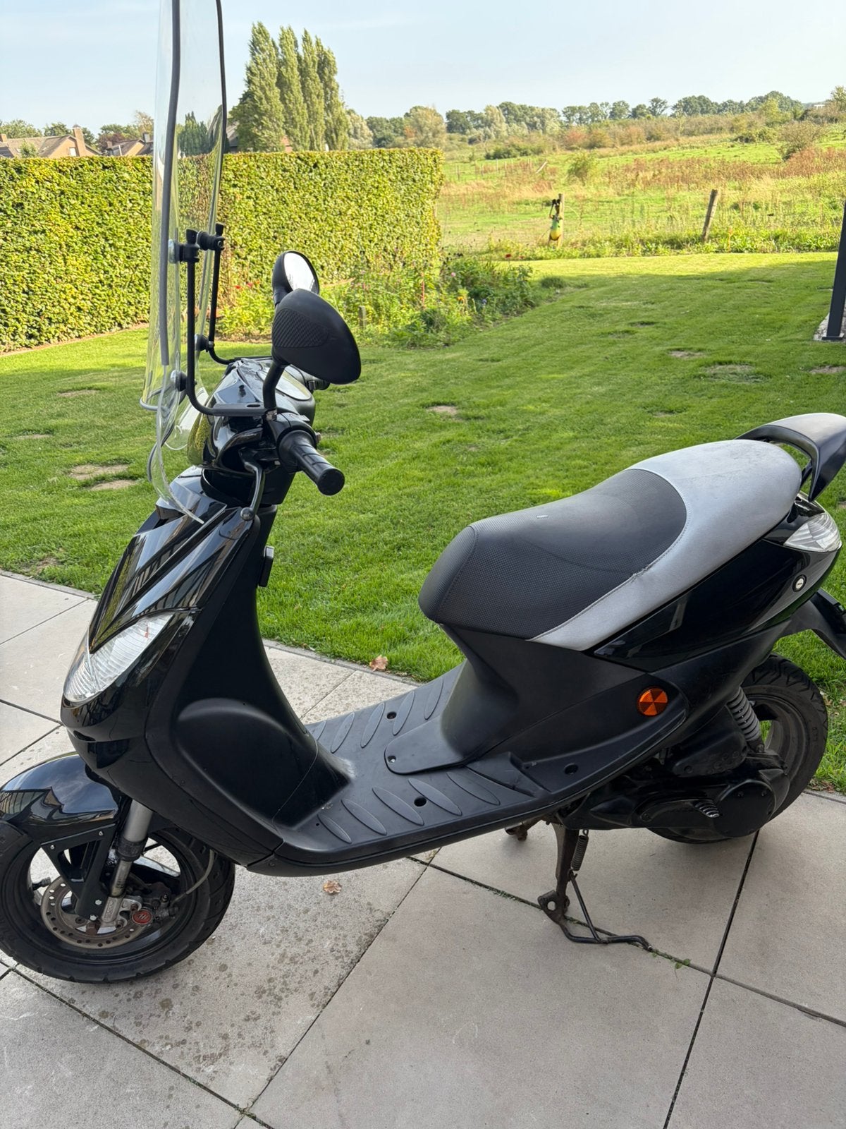 Peugeot Vivacity scooter - lees beschrijving, Fietsen en Brommers, Ophalen, Maximaal 45 km/u, Zo goed als nieuw, Benzine
